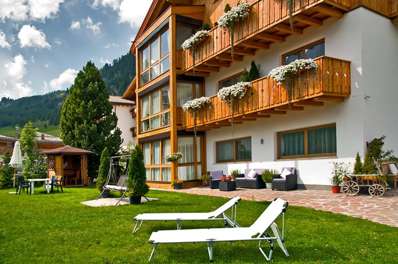Apartments Chalet Ciufdlton Colfosco Exteriör bild